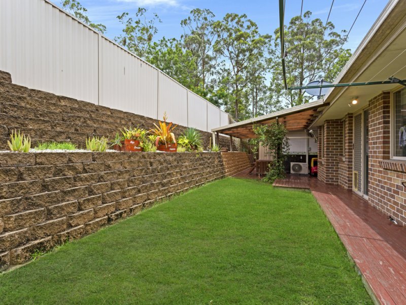 Photo - 1/17 Sandalwood Terrace, Nerang QLD 4211 - Image 9