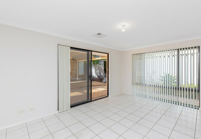 Photo - 117 St Barnabas Blvd , Quinns Rocks WA 6030 - Image 16