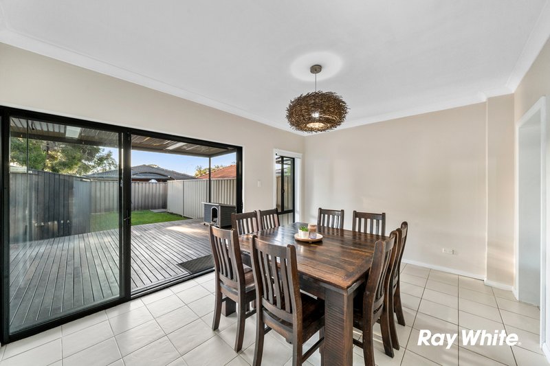 Photo - 117 Tambaroora Crescent, Marayong NSW 2148 - Image 4