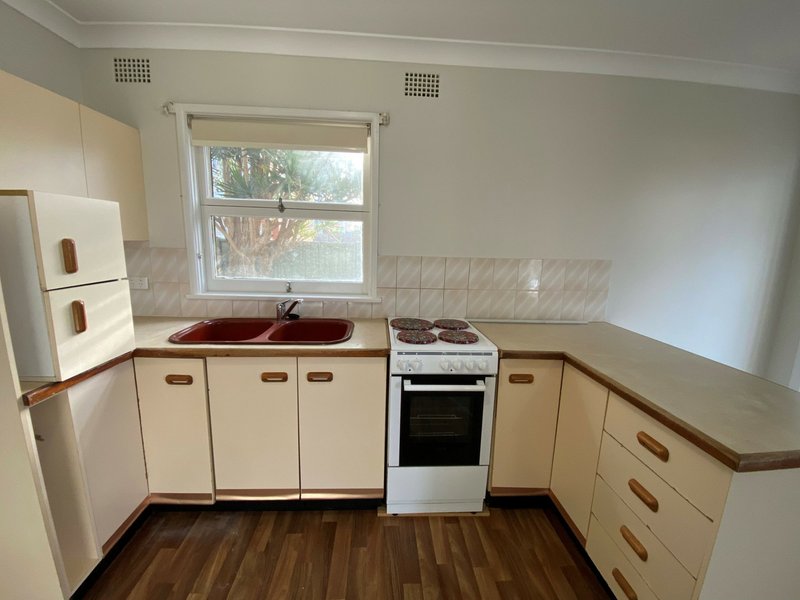 Photo - 1/17 Yamba Street, The Entrance NSW 2261 - Image 2