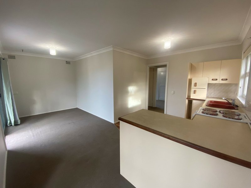 Photo - 1/17 Yamba Street, The Entrance NSW 2261 - Image 3