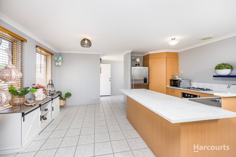 Photo - 11/7 Yarra Court, Carramar WA 6031 - Image 4