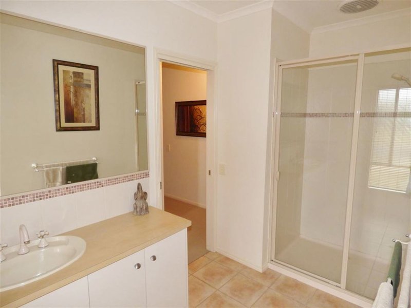 Photo - 1/170 Barnes Boulevard, Horsham VIC 3400 - Image 7