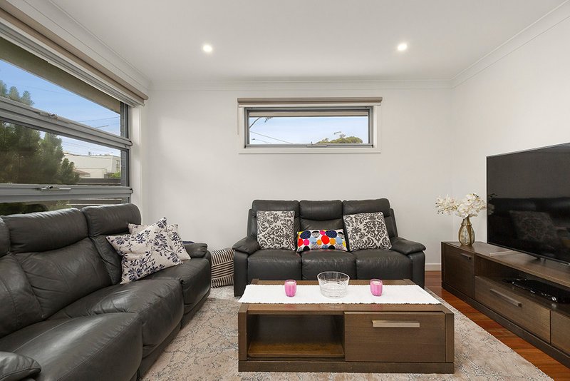 Photo - 1/170 Nicholson Street, Coburg VIC 3058 - Image 3