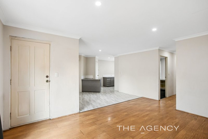 Photo - 1/171 Hillsborough Drive, Nollamara WA 6061 - Image 7