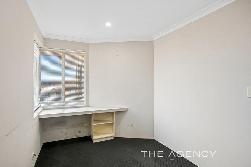 Photo - 1/171 Hillsborough Drive, Nollamara WA 6061 - Image 10