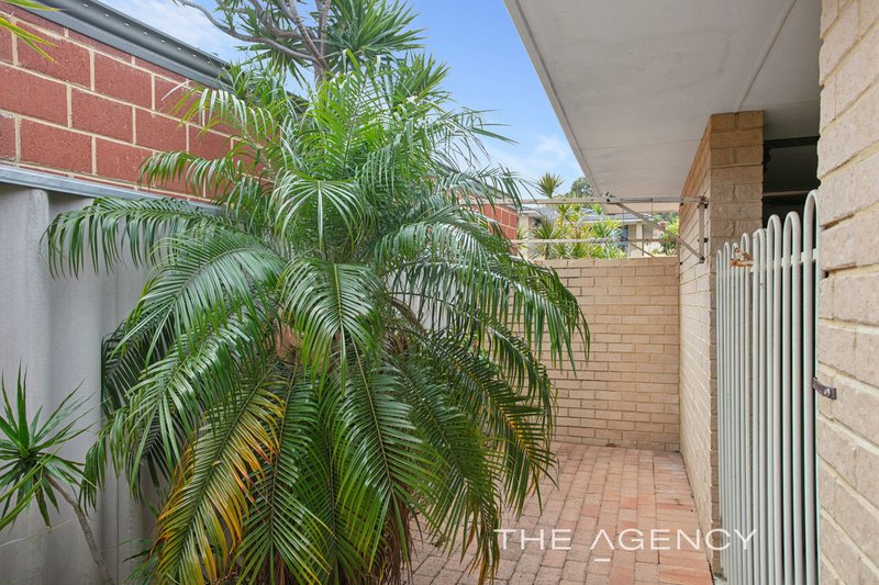 Photo - 1/171 Hillsborough Drive, Nollamara WA 6061 - Image 13