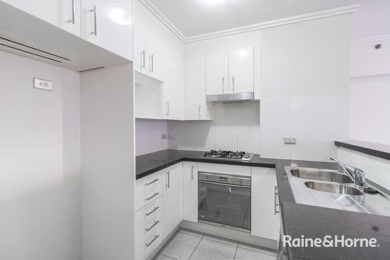 Photo - 117/13-15 Hassall Street, Parramatta NSW 2150 - Image 3