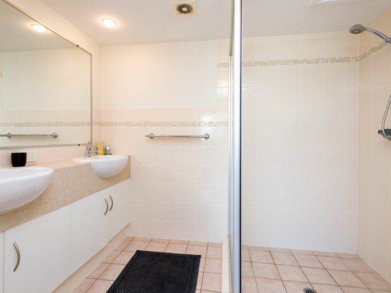 Photo - 117/137 Laver Drive, Robina QLD 4226 - Image 7