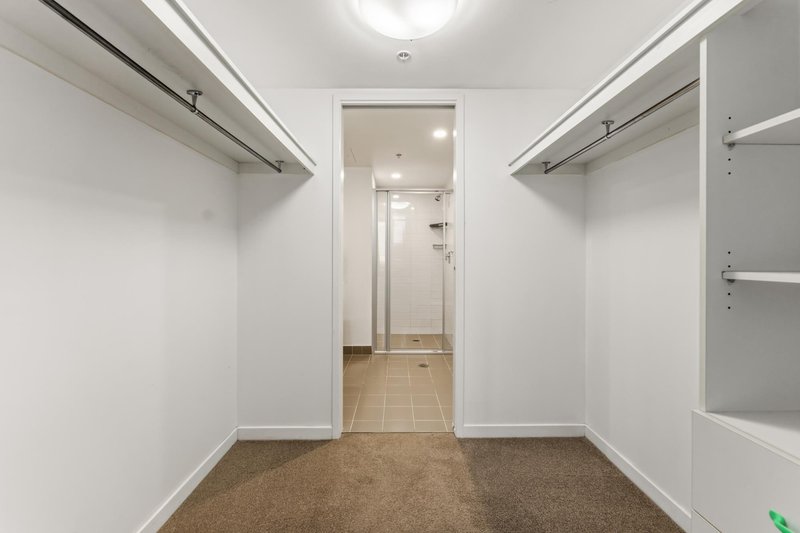 Photo - 1172/56 Scarborough Street, Southport QLD 4215 - Image 9