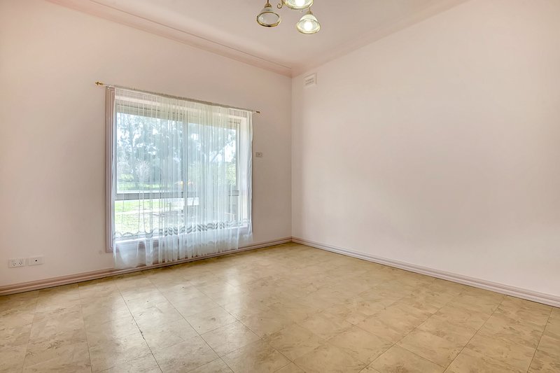 Photo - 1174 Sydney Road, Fawkner VIC 3060 - Image 4