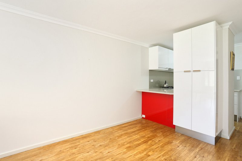 Photo - 11/75 Glendower Street, Perth WA 6000 - Image 2