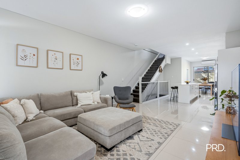 Photo - 11/76-78 Jones Street, Kingswood NSW 2747 - Image 1