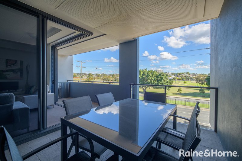 Photo - 117/64 Glenlyon Street, Gladstone Central QLD 4680 - Image 13