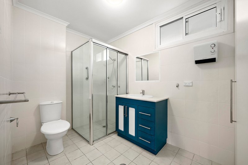 Photo - 117/68 Hardwick Crescent, Holt ACT 2615 - Image 11