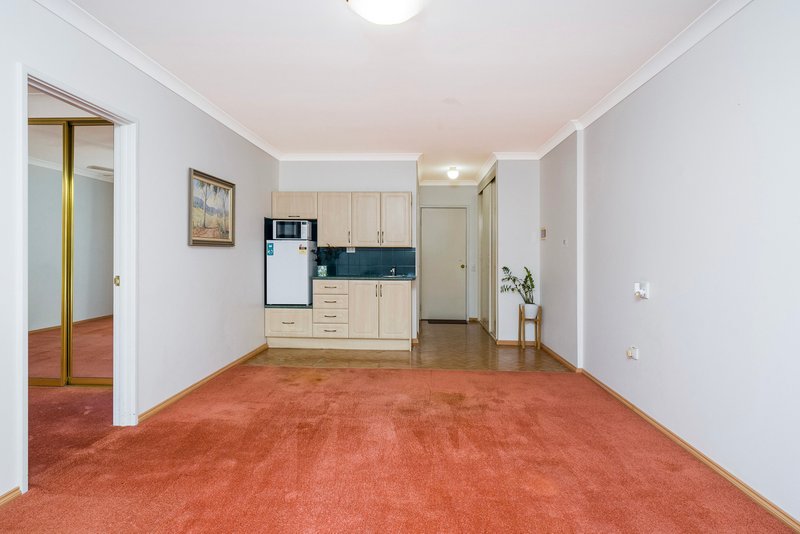 Photo - 117/7 Harman Road, Sorrento WA 6020 - Image 2