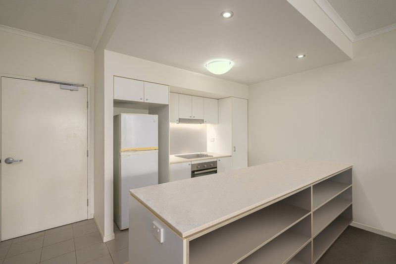 Photo - 117/75 Central Lane, Gladstone Central QLD 4680 - Image 3