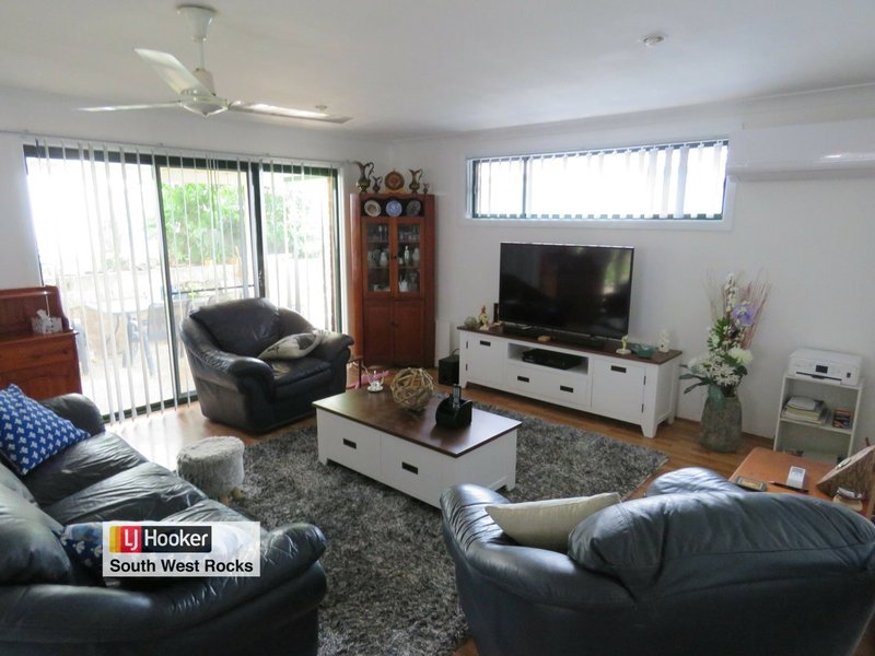 Photo - 11/79 Gregory Street, South West Rocks NSW 2431 - Image 3