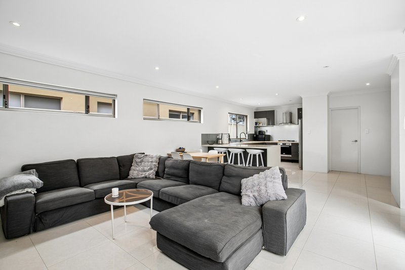 Photo - 117A Duke Street, Scarborough WA 6019 - Image 11
