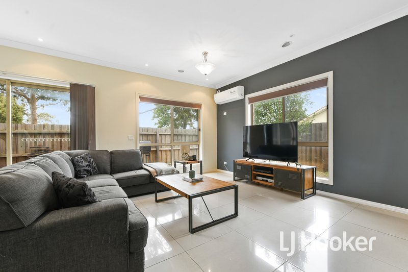 Photo - 117a Fordholm Road, Hampton Park VIC 3976 - Image 2