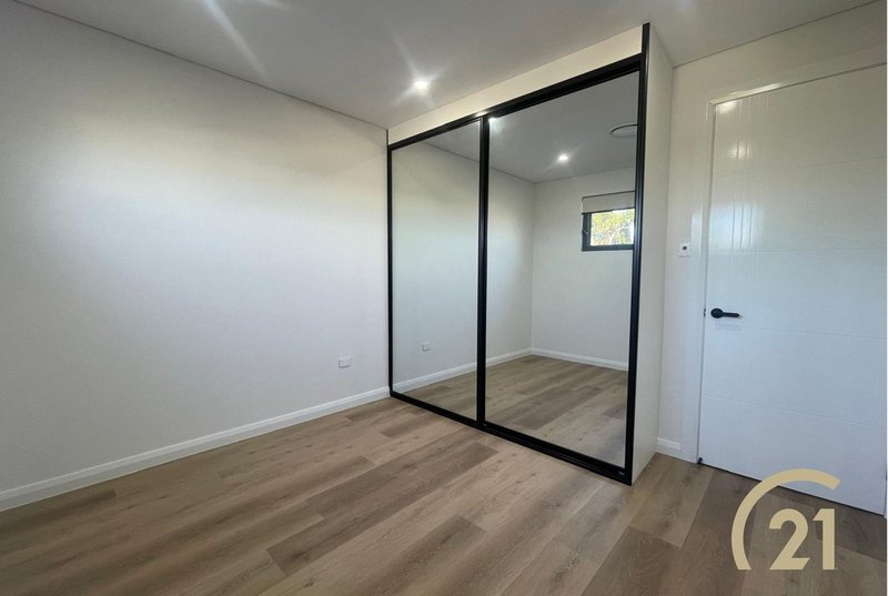 Photo - 117A Stella Street, Fairfield Heights NSW 2165 - Image 8