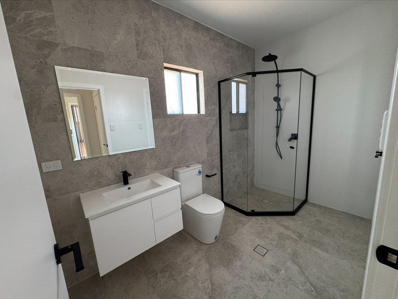 Photo - 117B Cumberland Road, Greystanes NSW 2145 - Image 6