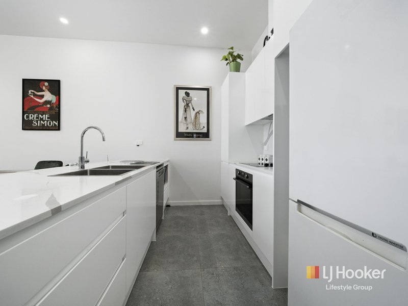 Photo - 117B Lindesay Street, Campbelltown NSW 2560 - Image 2