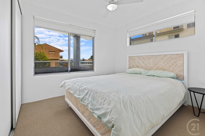 Photo - 11/8-10 Georgina Street, Woody Point QLD 4019 - Image 10