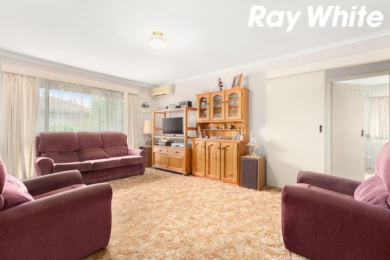 Photo - 1/18-19 Henty St , Pakenham VIC 3810 - Image 2