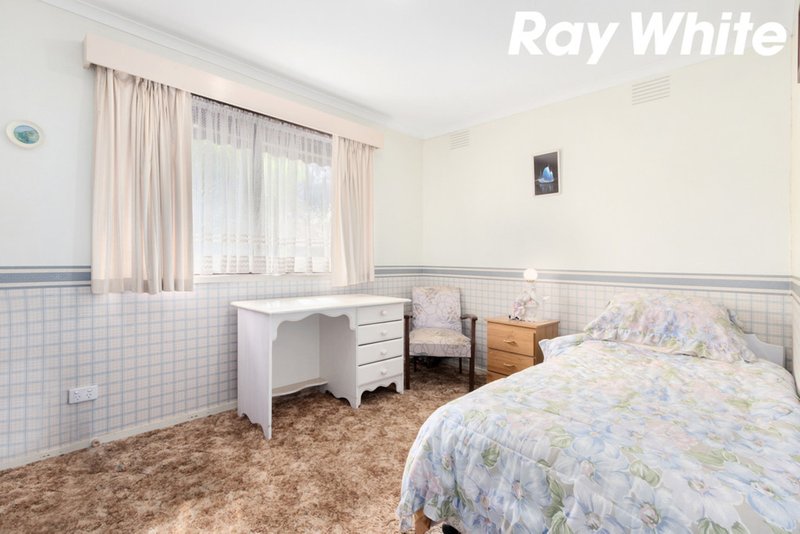 Photo - 1/18-19 Henty St , Pakenham VIC 3810 - Image 6