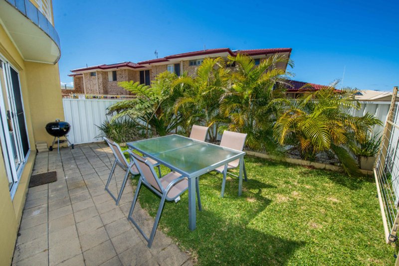 Photo - 11/8 Ala Moana Way, Fingal Bay NSW 2315 - Image 20