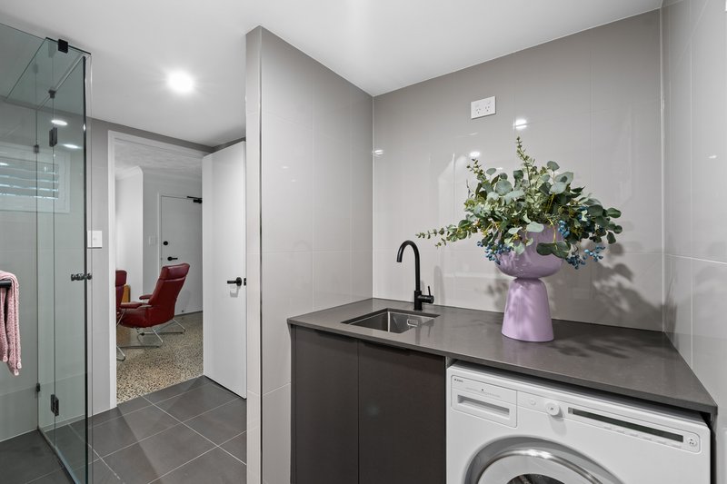 Photo - 1/18 Alma Road, Clayfield QLD 4011 - Image 13