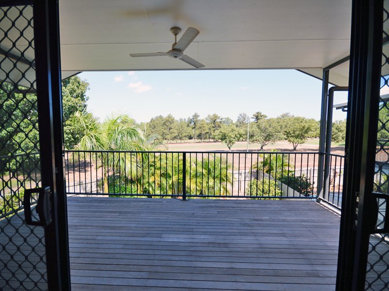 Photo - 1/18 Anzac Avenue, Rocky Point QLD 4874 - Image 10