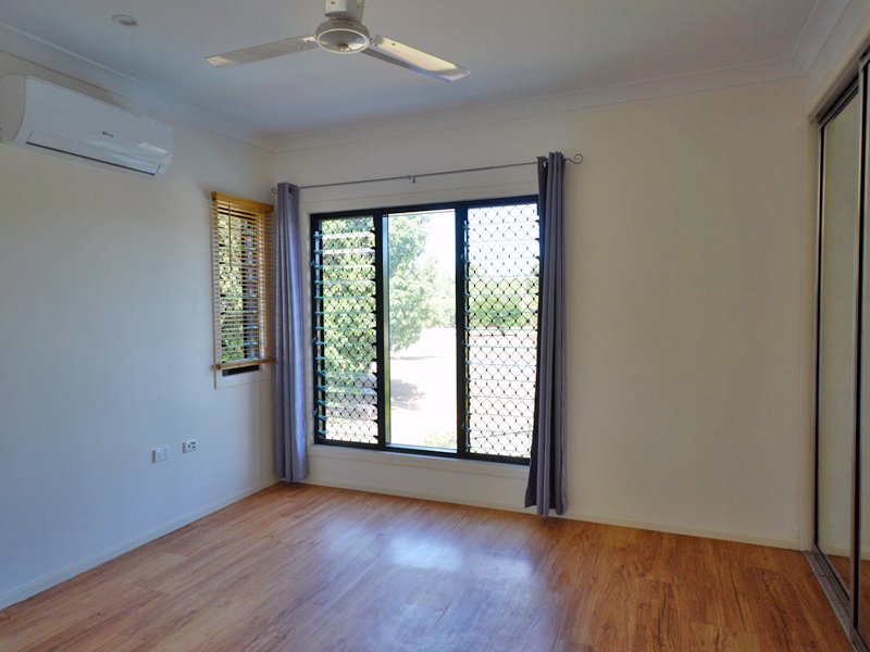 Photo - 1/18 Anzac Avenue, Rocky Point QLD 4874 - Image 14