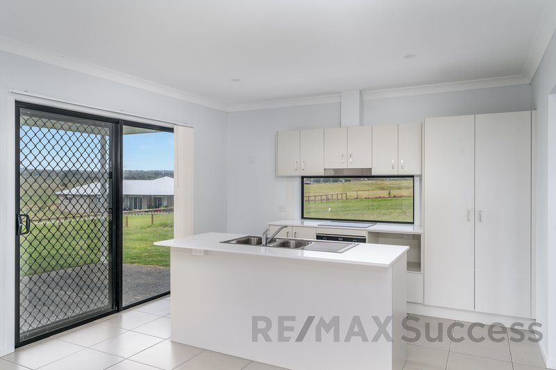 Photo - 1/18 Aquila Drive, Meringandan West QLD 4352 - Image 3