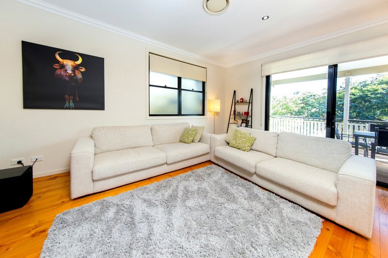 Photo - 118 Armstrong Road, Cannon Hill QLD 4170 - Image 2