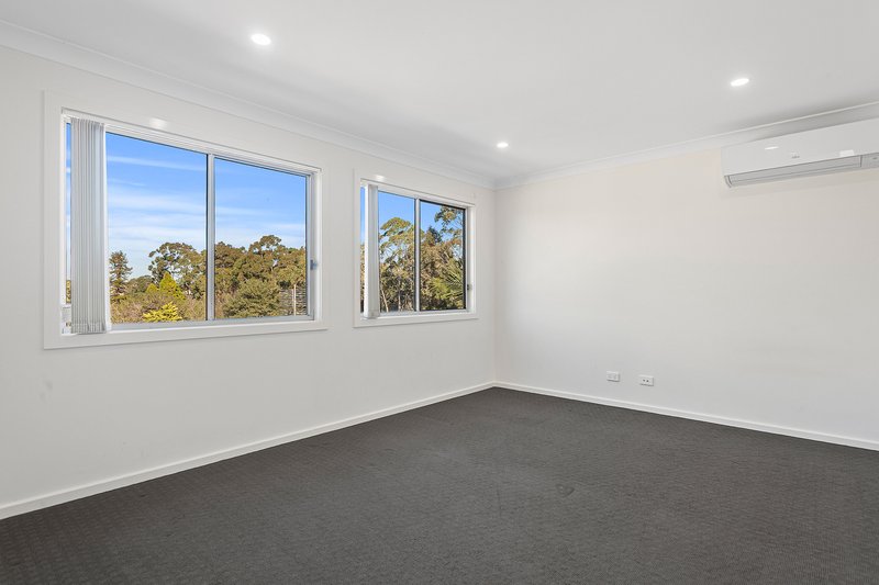 Photo - 1/18 Armstrong Street, West Wollongong NSW 2500 - Image 5