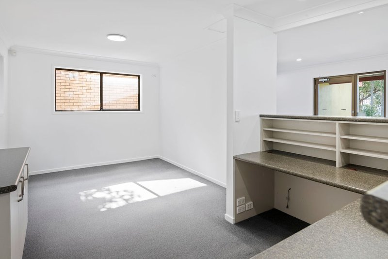 Photo - 118 Ashmore Road, Benowa QLD 4217 - Image 8