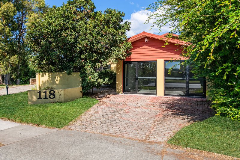 Photo - 118 Ashmore Road, Benowa QLD 4217 - Image 17