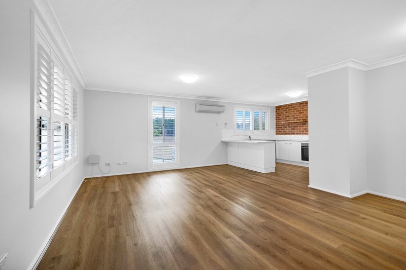 Photo - 1/18 Baker Drive, Tenambit NSW 2323 - Image 3