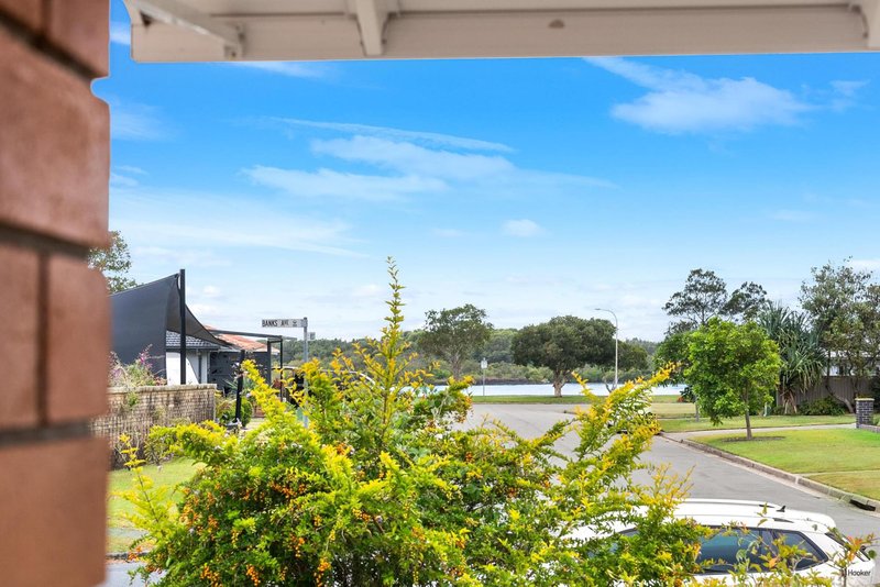 Photo - 1/18 Banks Avenue, Tweed Heads NSW 2485 - Image 11