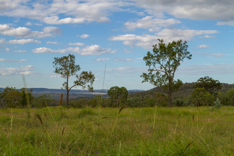 Photo - 118 Banks Road, Felton QLD 4358 - Image 5