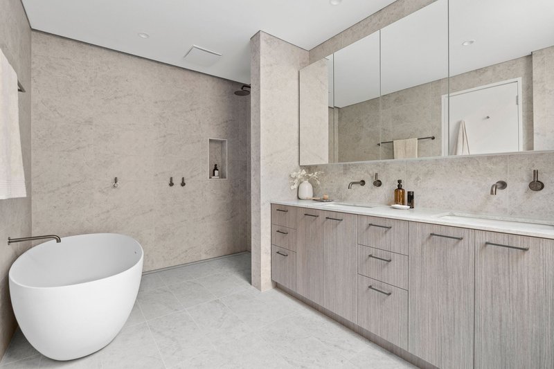 Photo - 1/18 Boronia Road, Bellevue Hill NSW 2023 - Image 10