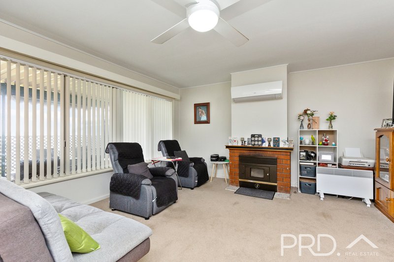 Photo - 118 Broughton Street, Tumut NSW 2720 - Image 5