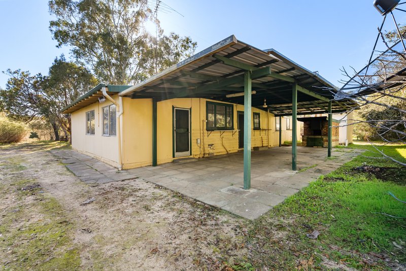 Photo - 118 Caponi Road, Barragup WA 6209 - Image 8