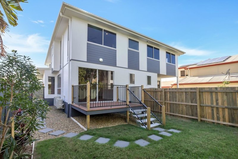 Photo - 1/18 Cawthray Street, Biggera Waters QLD 4216 - Image 2