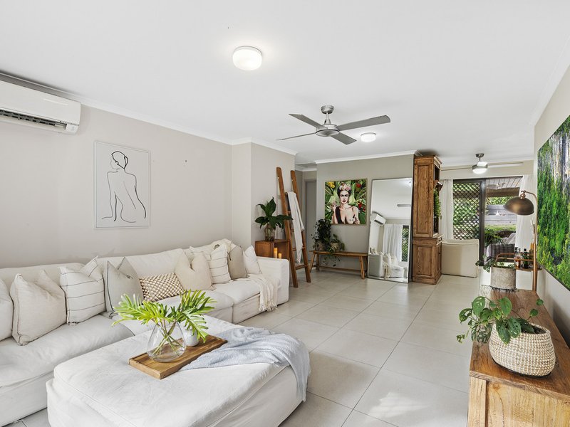 Photo - 1/18 Columbia Court, Oxenford QLD 4210 - Image 9