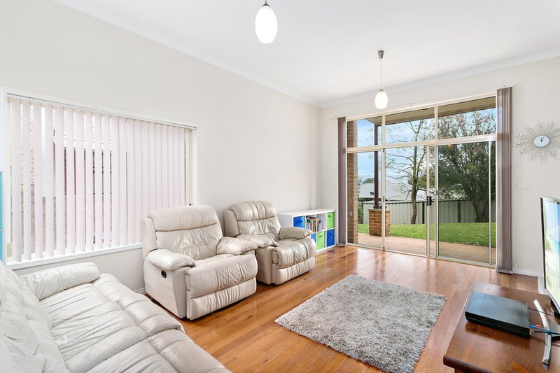 Photo - 1/18 Conway Crescent, Blackbutt NSW 2529 - Image 2