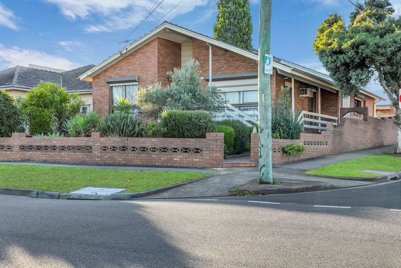 Photo - 118 Cramer Street, Preston VIC 3072 - Image 1