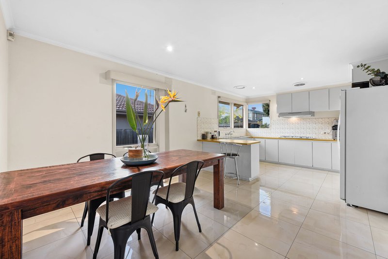 Photo - 118 Darren Road, Keysborough VIC 3173 - Image 6